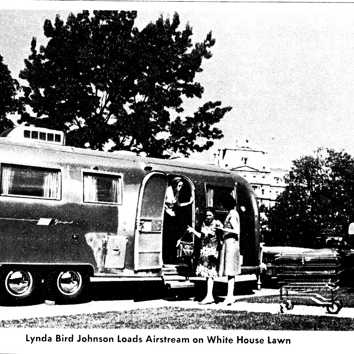 lynda-whitehouse-airstream