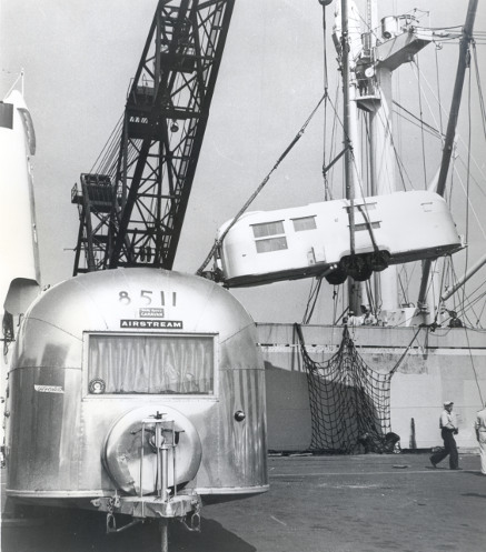 loading-airstreams-inline