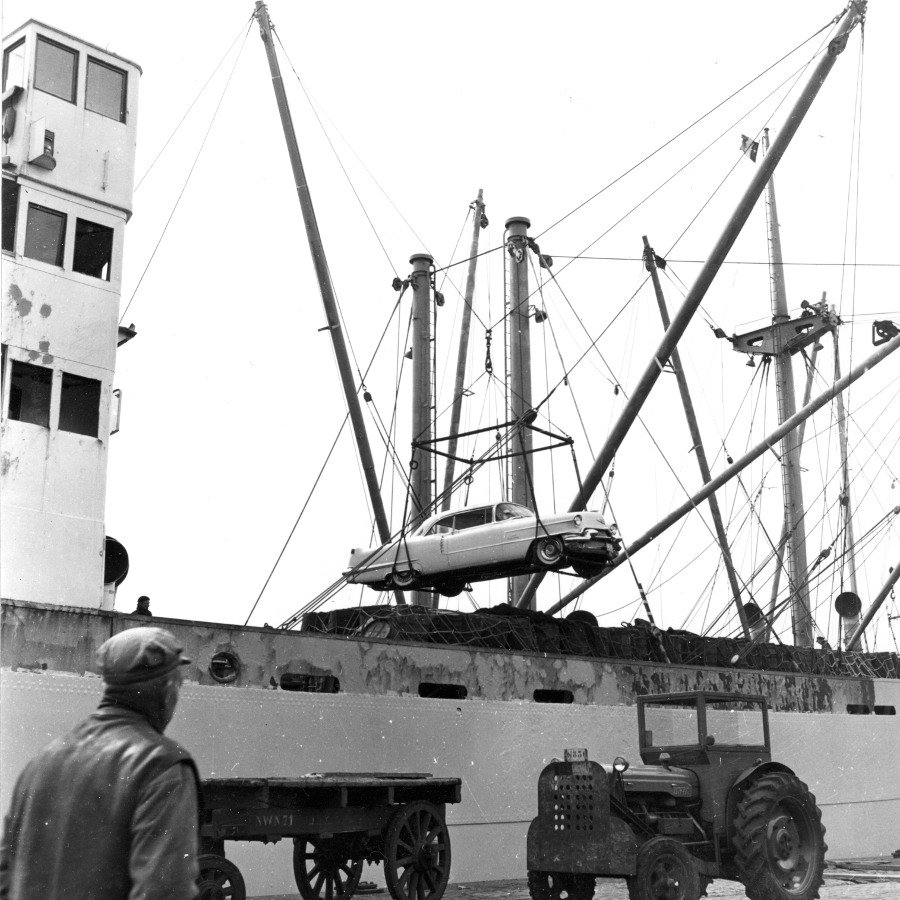 transport-vehicles-europe-1956