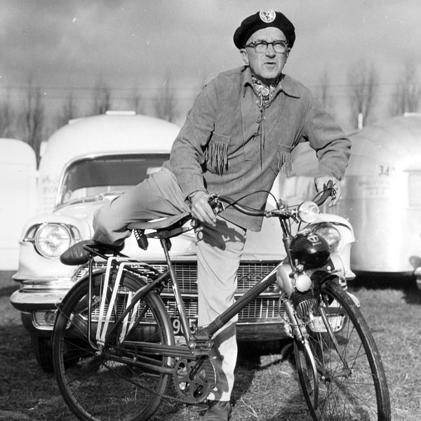wally-bicycle-france-europe-1956-feat