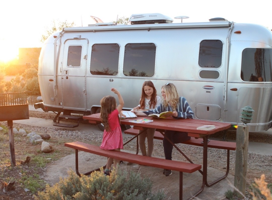 Endless Caravan: The Schiller Family