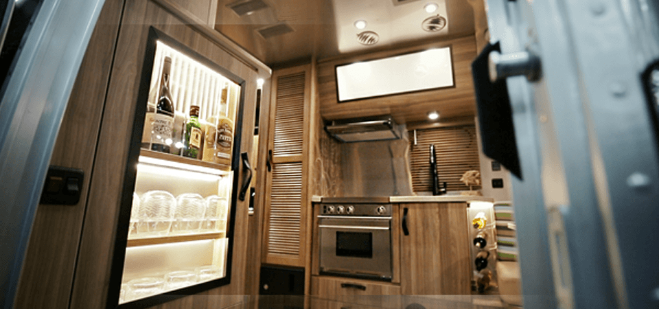 Airstream Tommy Bahama 19 Interior Video Blog Header