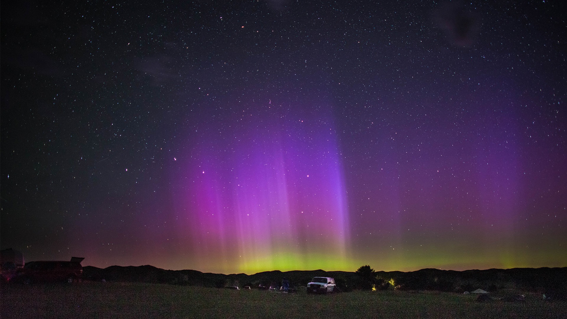 Airstream Party in the Stars Aurora Borealis
