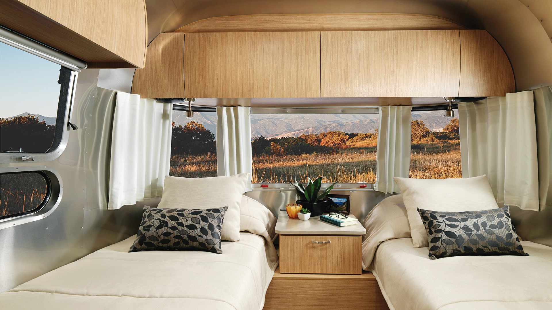 Flying Cloud Travel Trailers Airstream