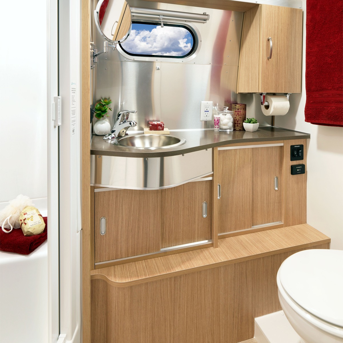 FlyingCloud-Sub-Floorplans-26RB-1-Bathroom