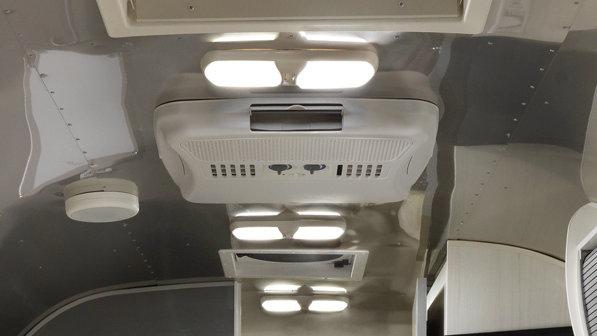 Sport-Sub-Features-1-5050Split-2-AirHeating