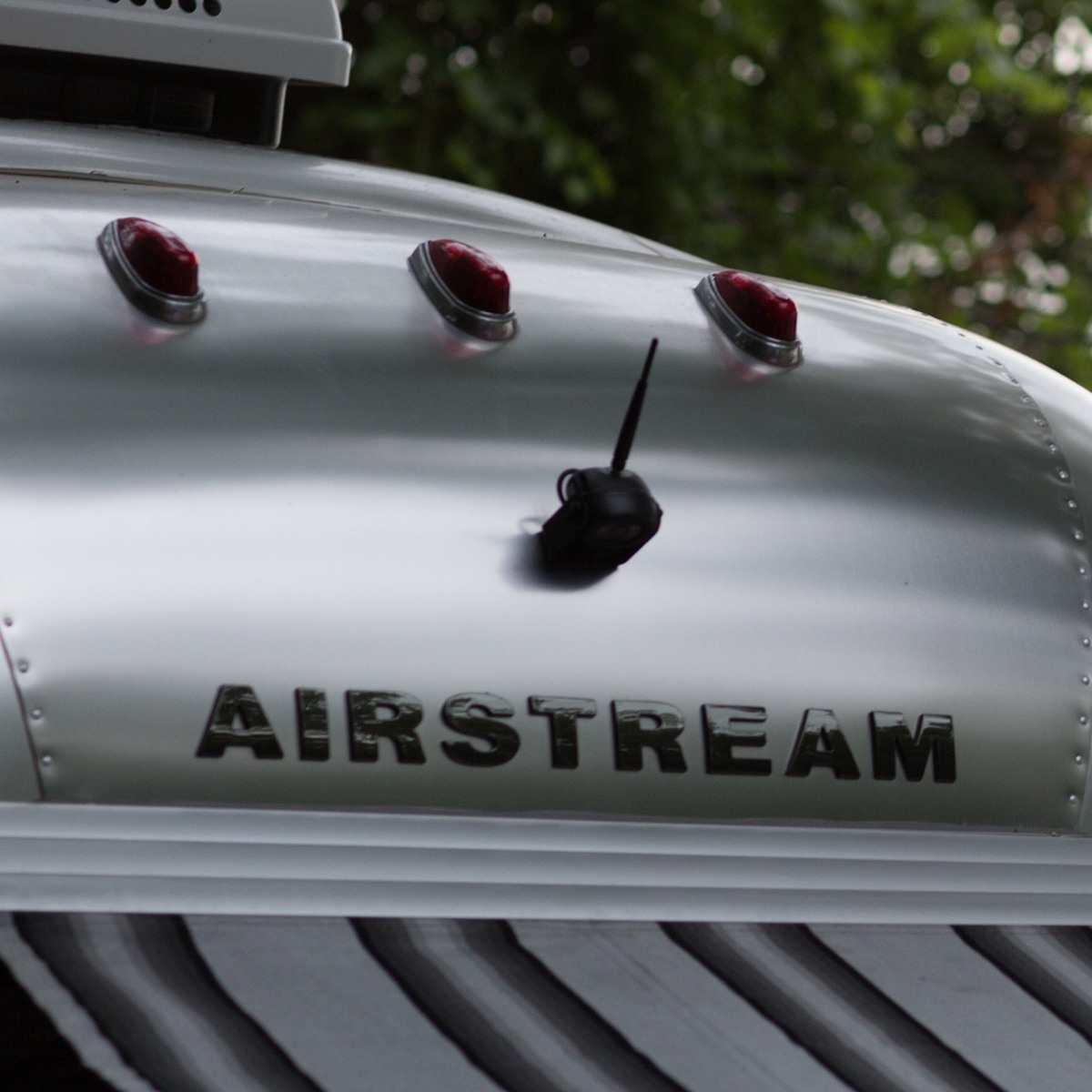 Classic-Sub-Features-Grid-6-RearviewCamera