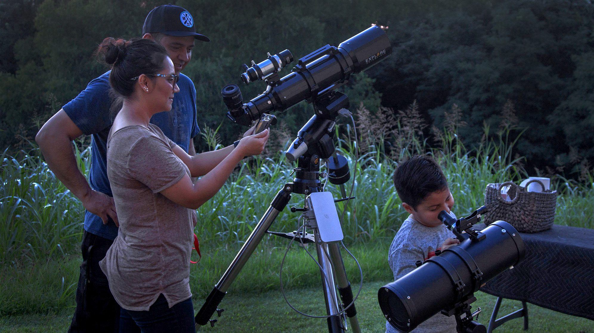FamilyNight-Landscape