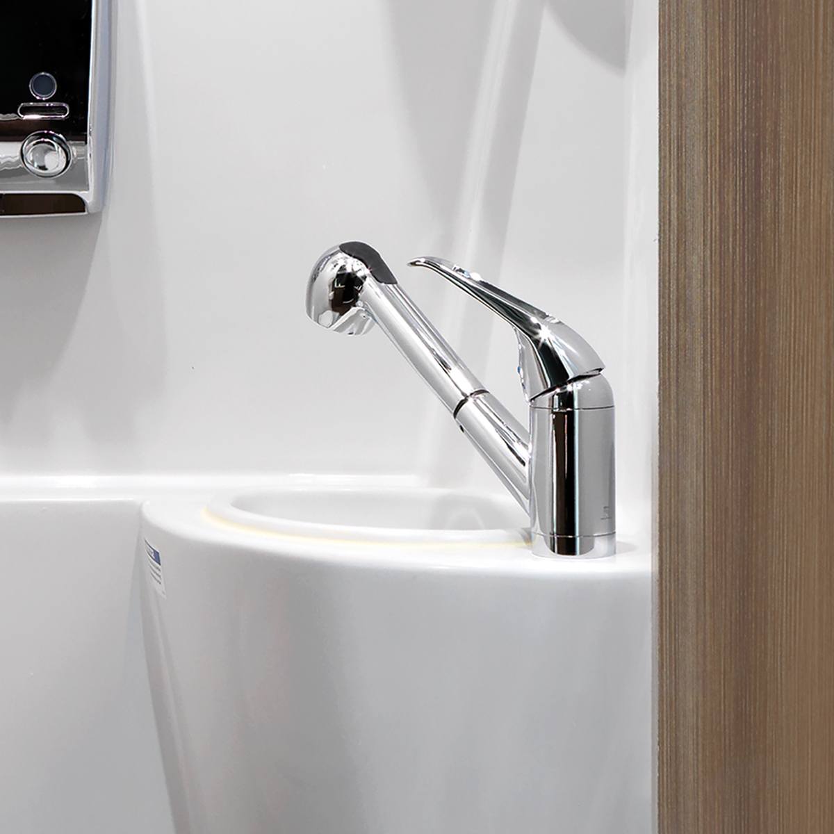 Nineteen-Sub-Features-Grid-6-Waterheater