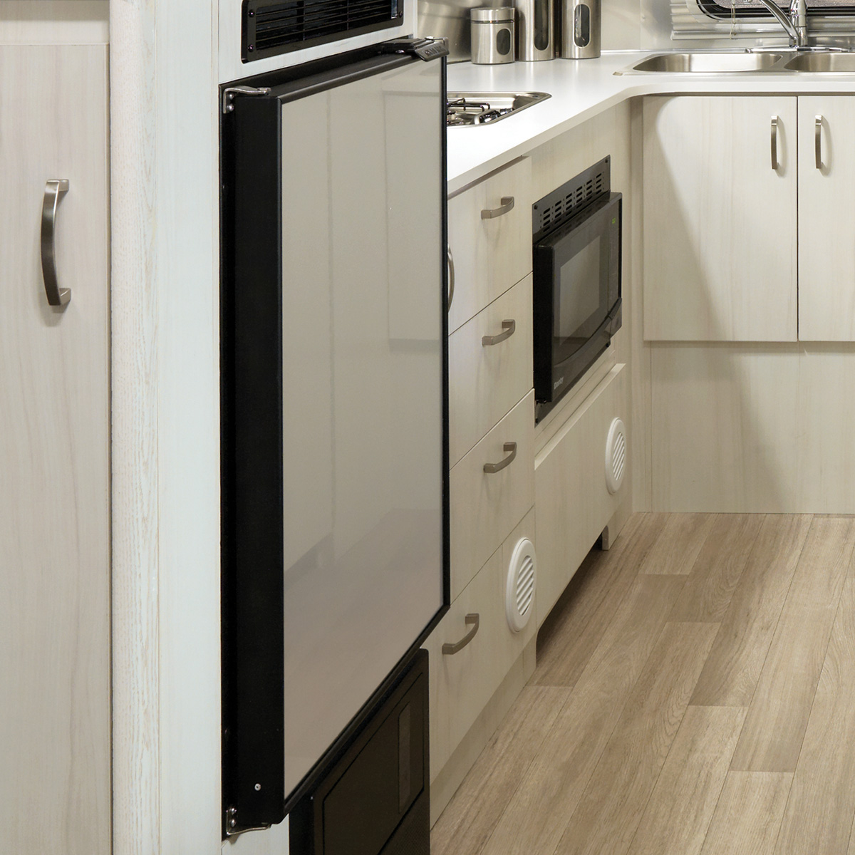 Bambi Fride in Kitchen