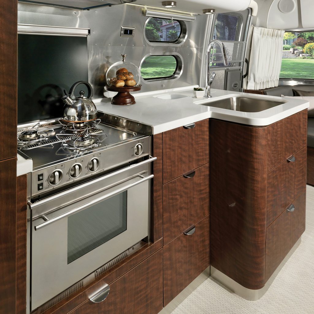 Globetrotter-Sub-Floorplan-Individual-27FB-DublinSlate-Kitchen