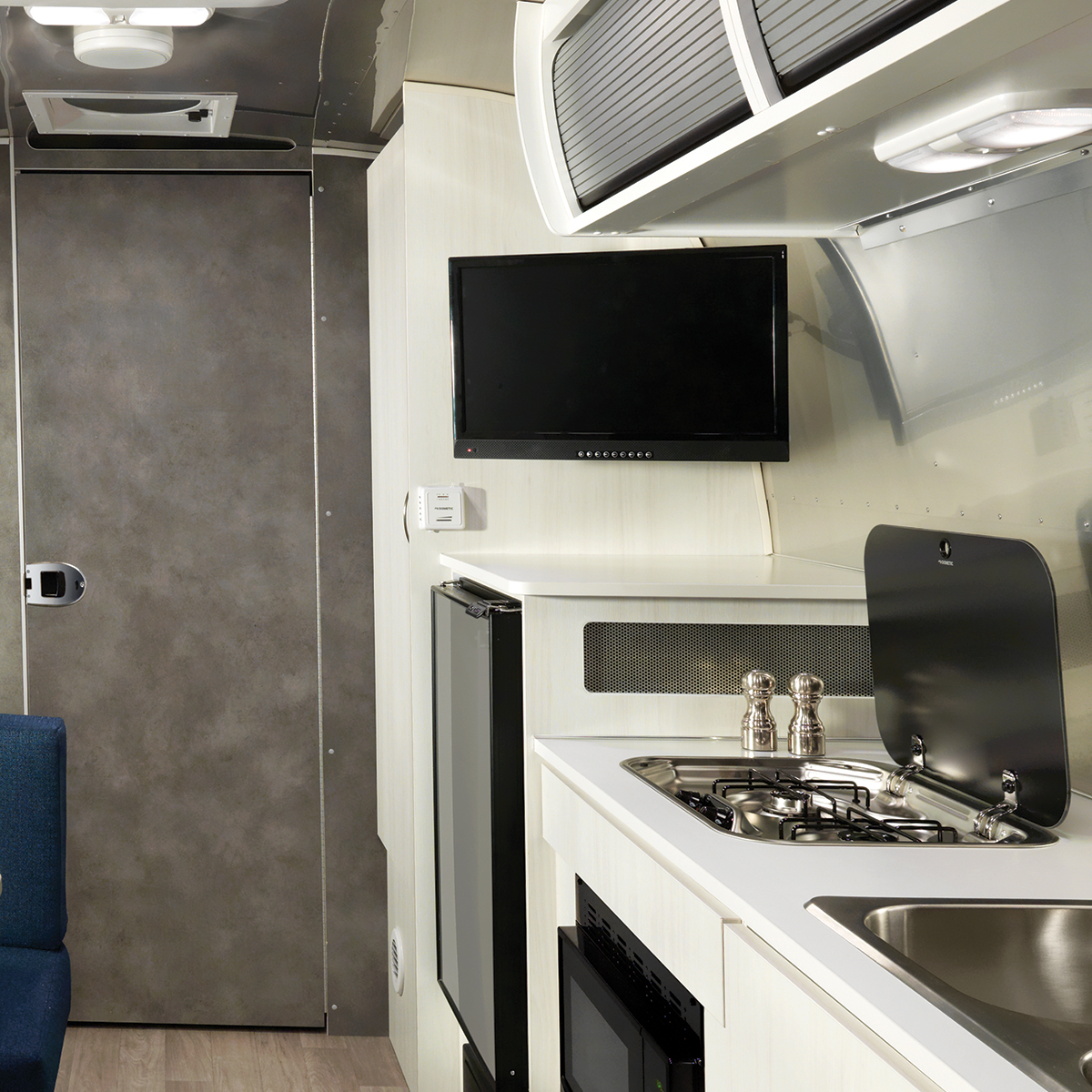 2020-Airstream-Bambi-22FB-Closet-Hotspot-Feature