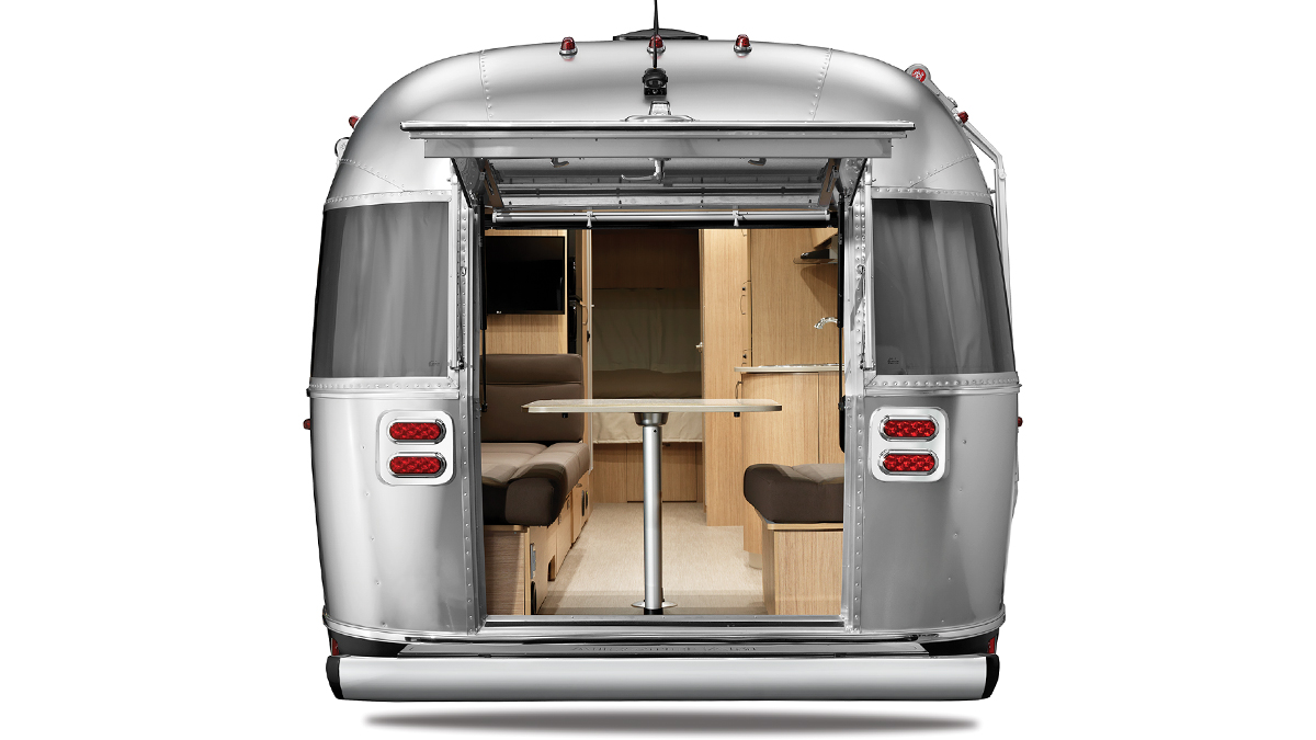 Airstream Flying Cloud 2020 27FB Rear Hatch