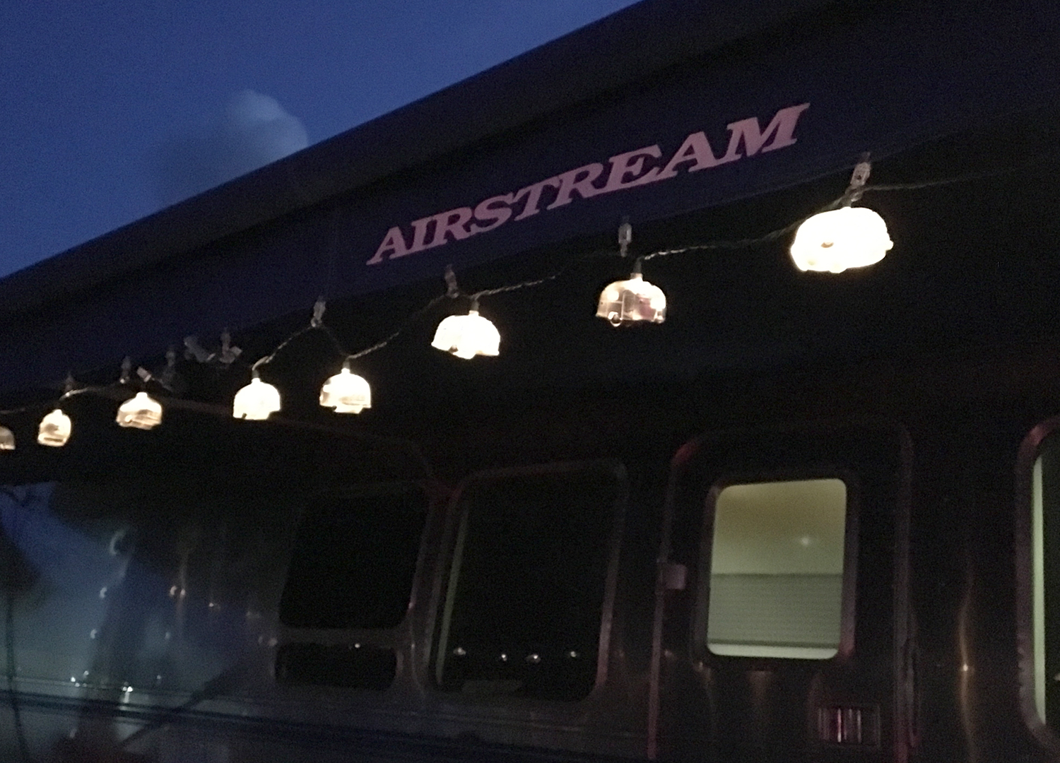 Airstream-Travel-Trailer-Awning-Lights