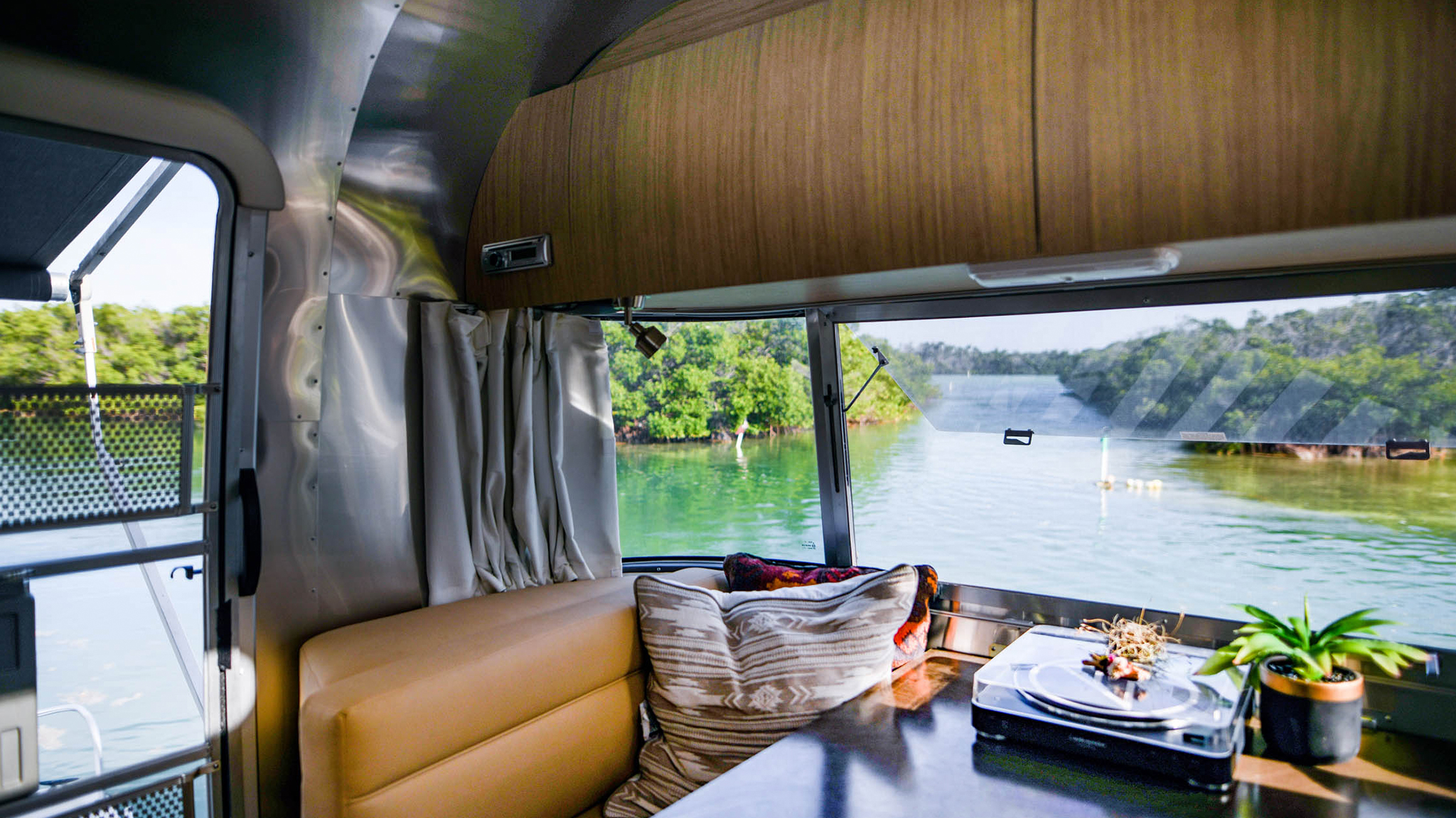 Airstream-Blog-Comparisons-Matter-Little-Desktop-Header