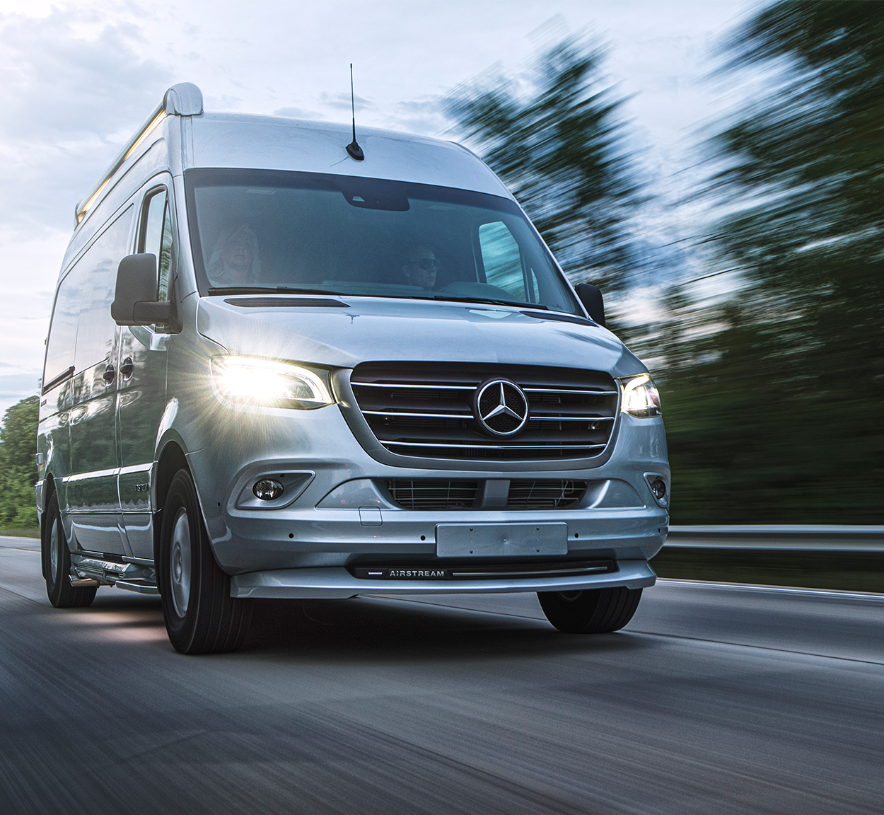 Touring-Coach-2020-Homepage-Mobile-Header