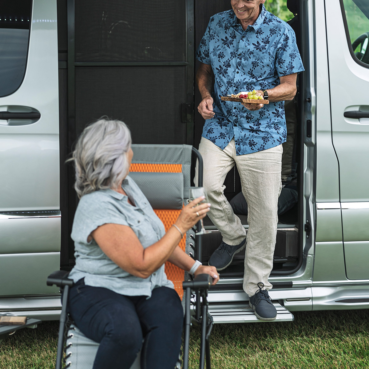 Airstream Interstate Nineteen Power Doors