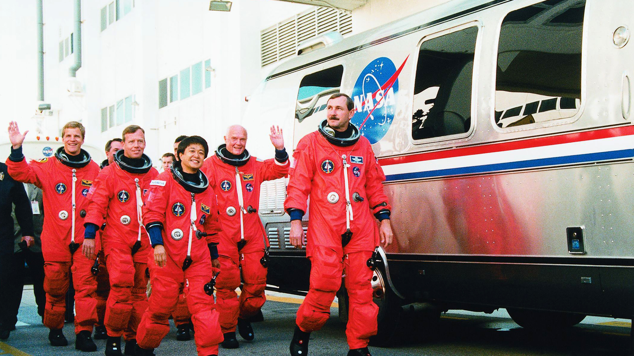 Airstream-Astrovan-and-NASA-astronauts