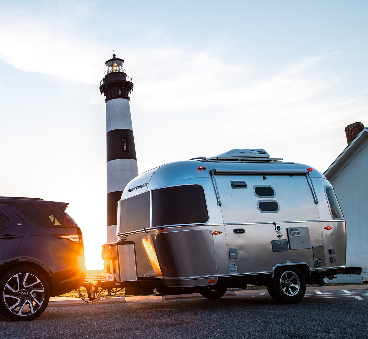 Airstream-Caravel-Homepage-Header-2-Mobile