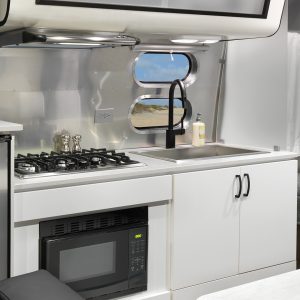 Caravel-Burner-Cooktop-and-Kitchen