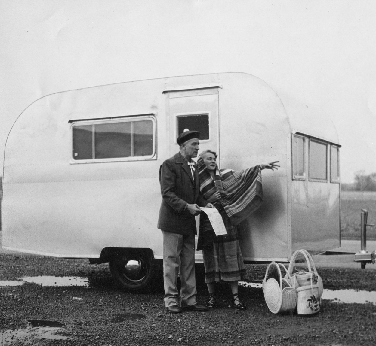 Airstream-Holiday-Trailer-Wally-Byam-Preview