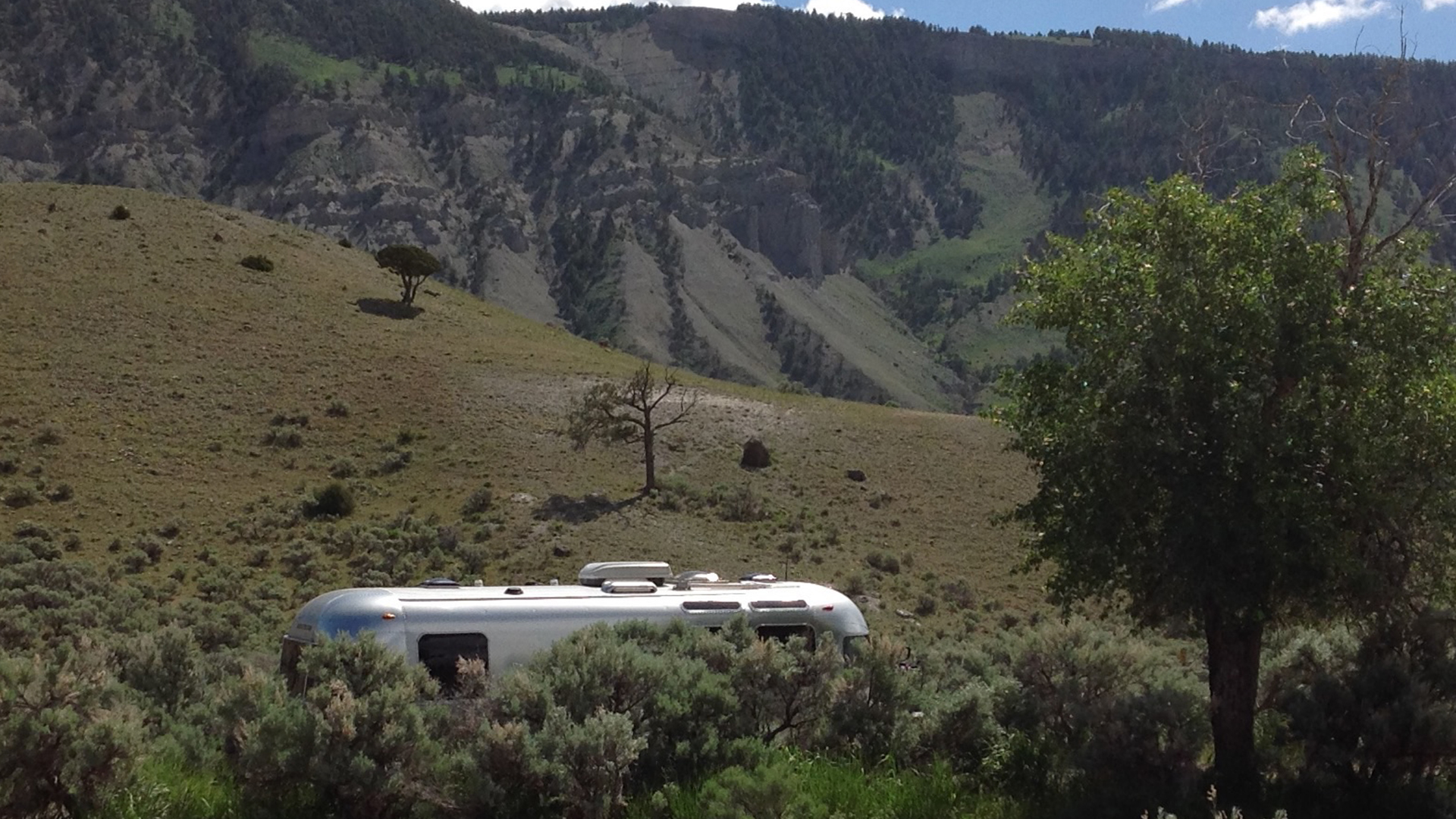 Mammoth-Campground-North-Entrance-Road