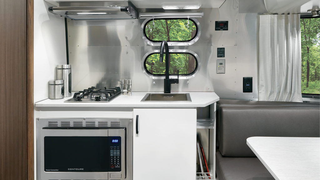 Airstream-Caravel-19CB-Kitchen