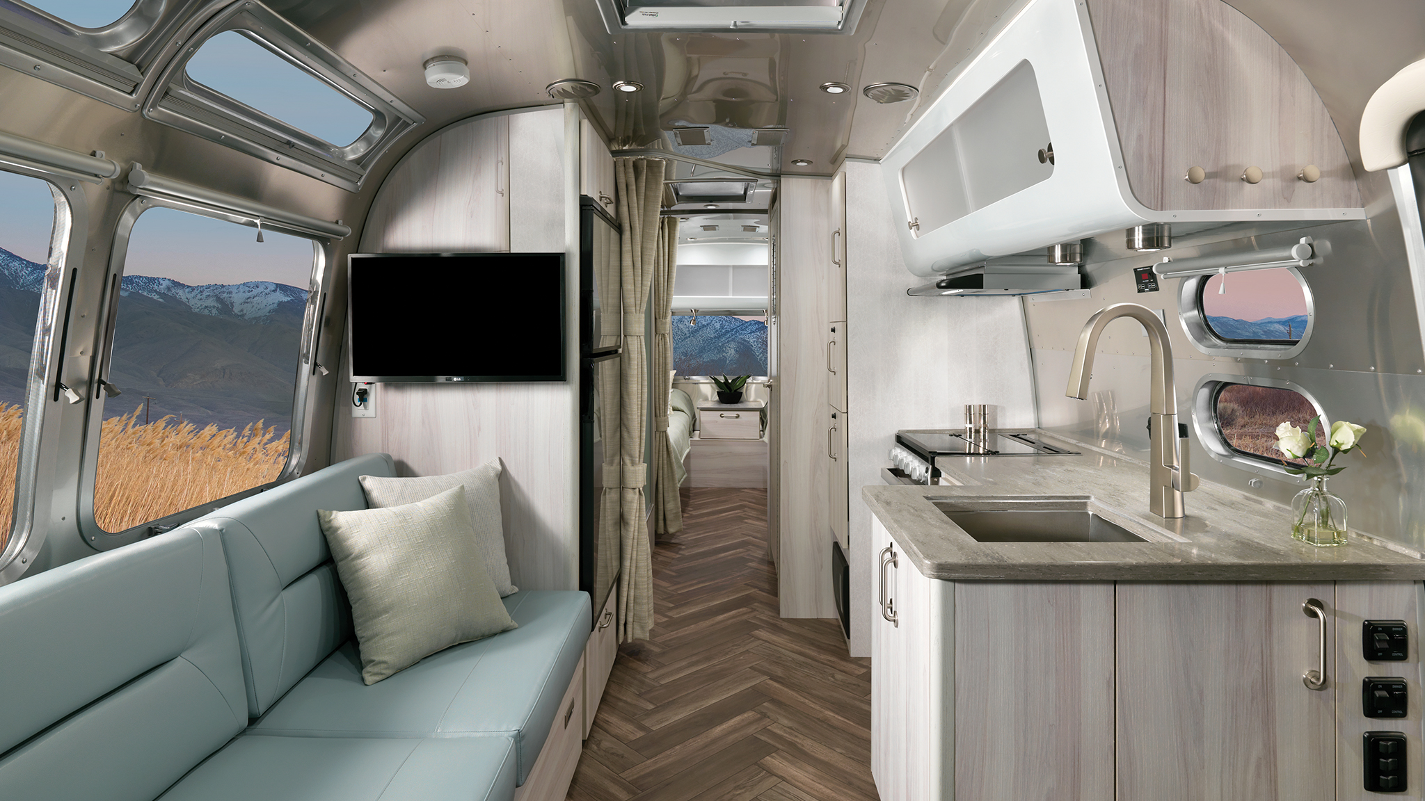 2021-Airstream-International-Refreshed-Decor-Coastal-Cove-Web-Header