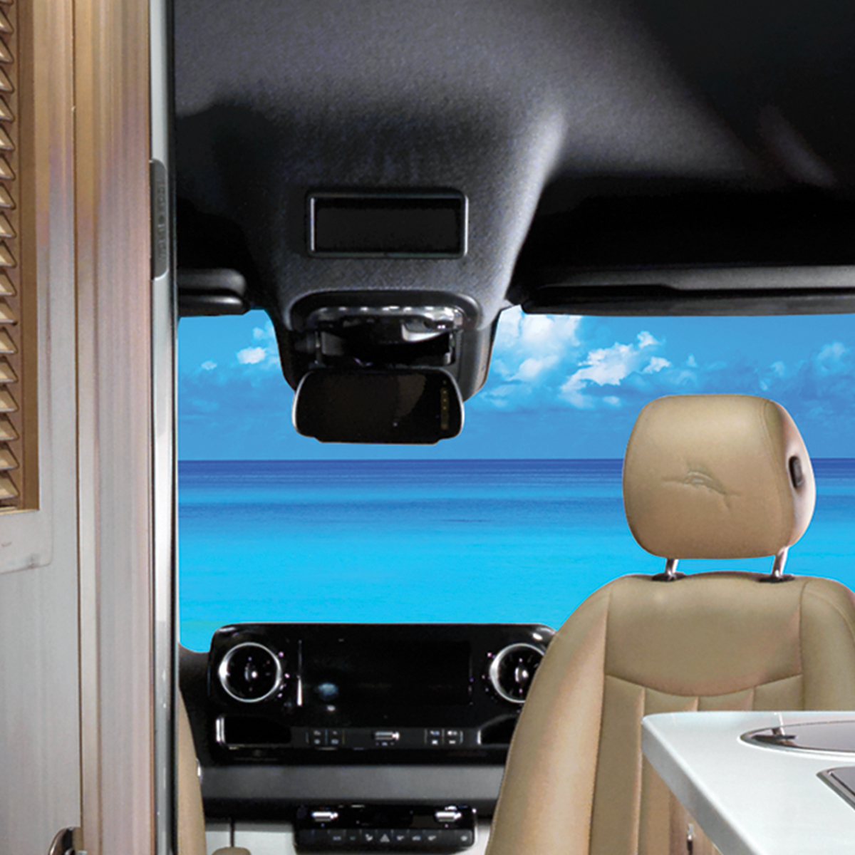 Interstate-24-Airstream-Class-B-Rear-View-Monitor