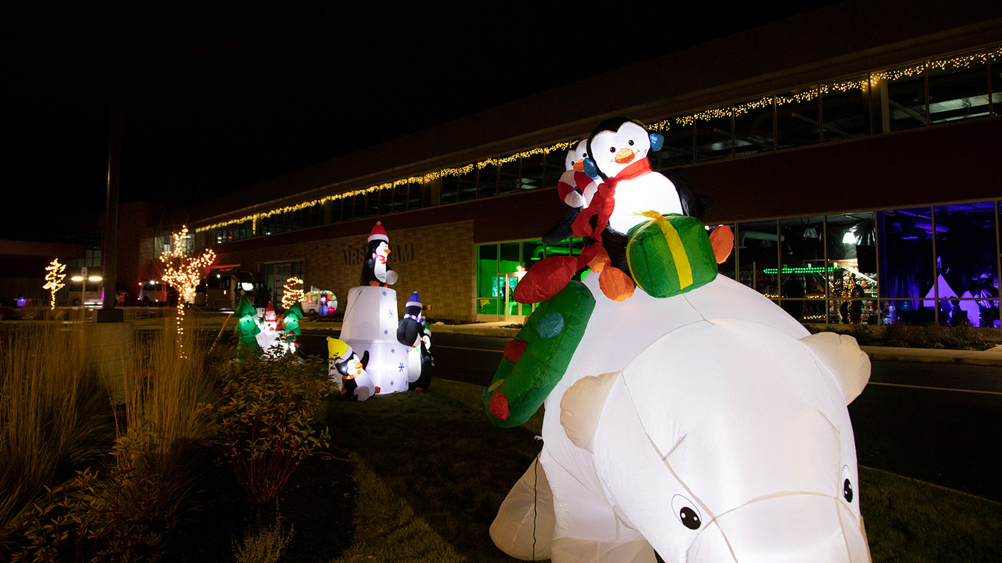 banner-xmas-drive-through