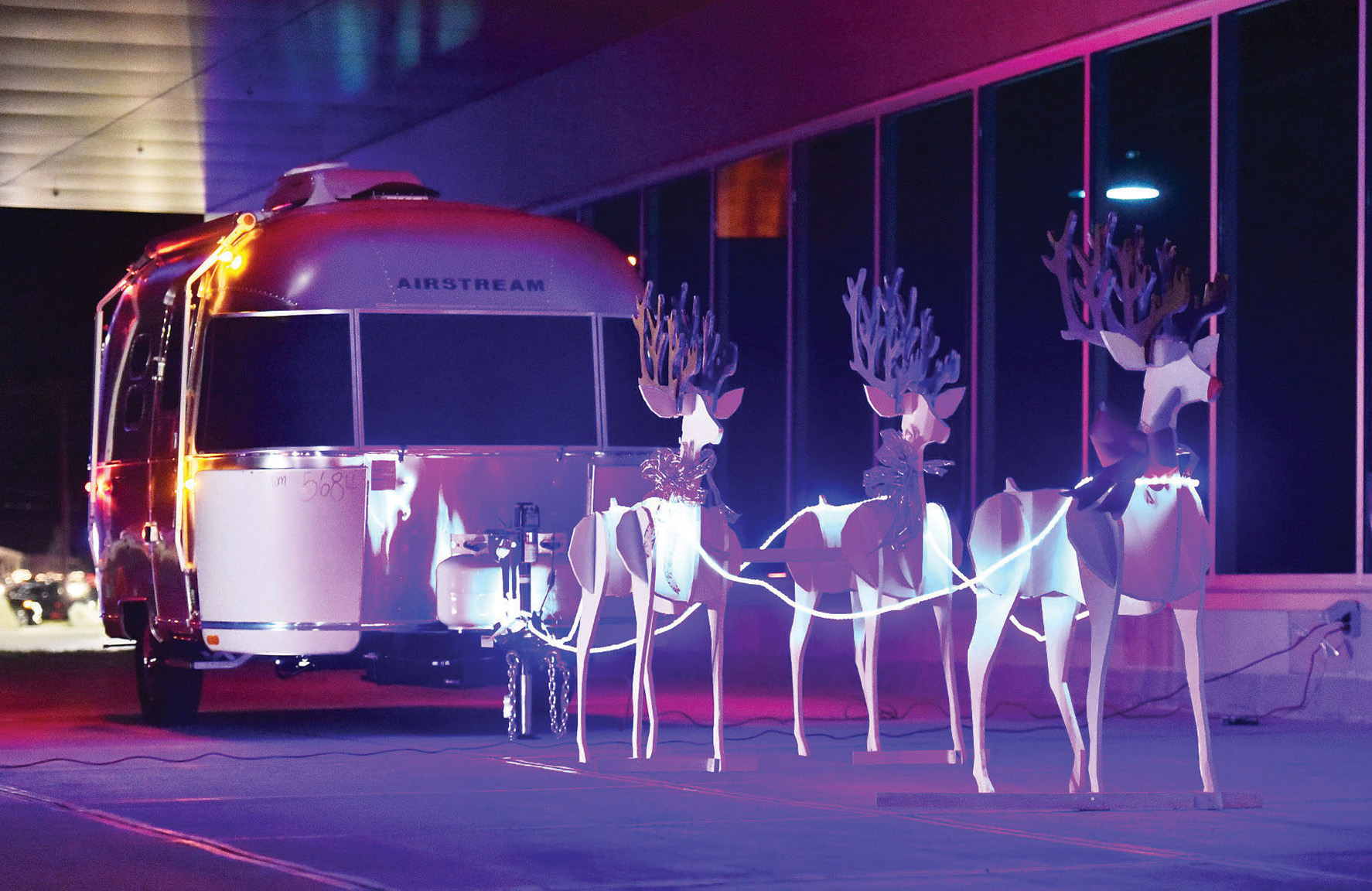 luke sidney news xmas drive through0006