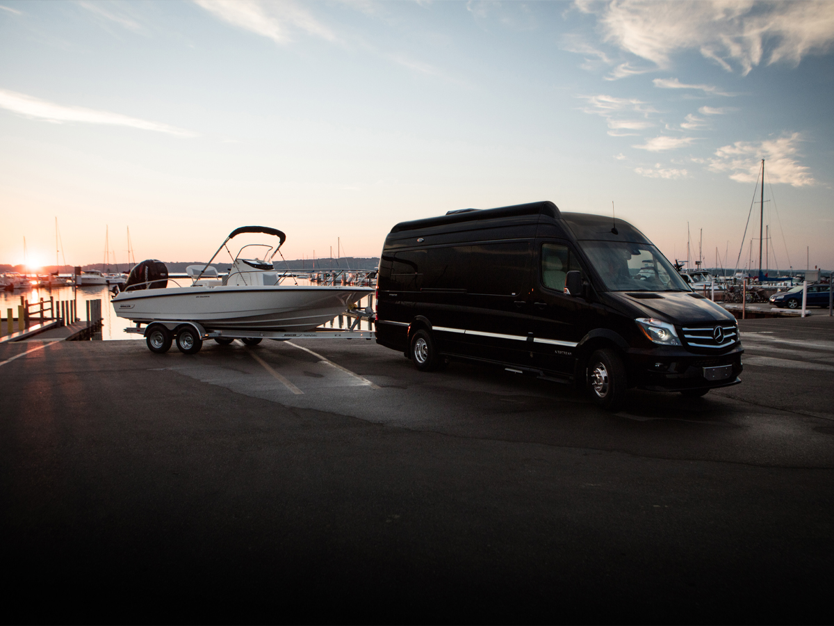 AIR-Blog-TC-ToyHauling-MobileHeader