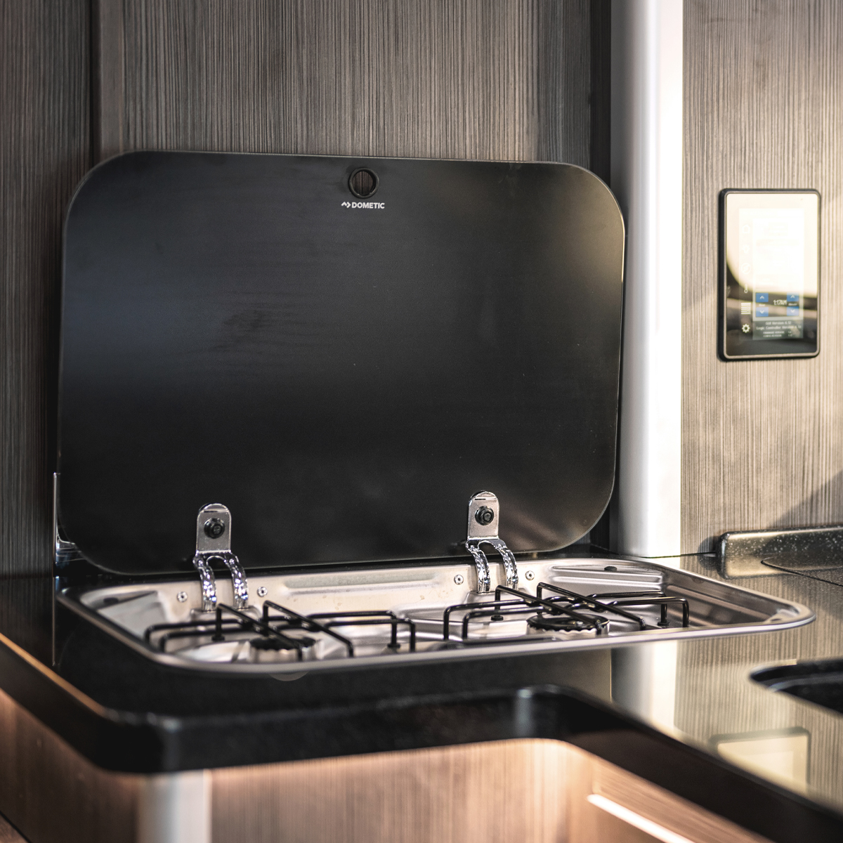 Image: 21-AIR-Blog-AtlasKitchen-1Stove-Square3.jpg