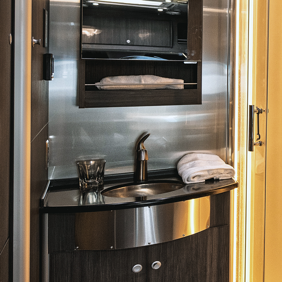 Image: 21-AIR-Blog-AtlasBathroom-Vanity.jpg