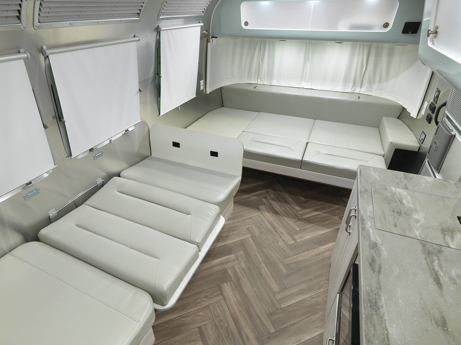Airstream-International-30RB-Dinette-and-Lounge-Converted-down