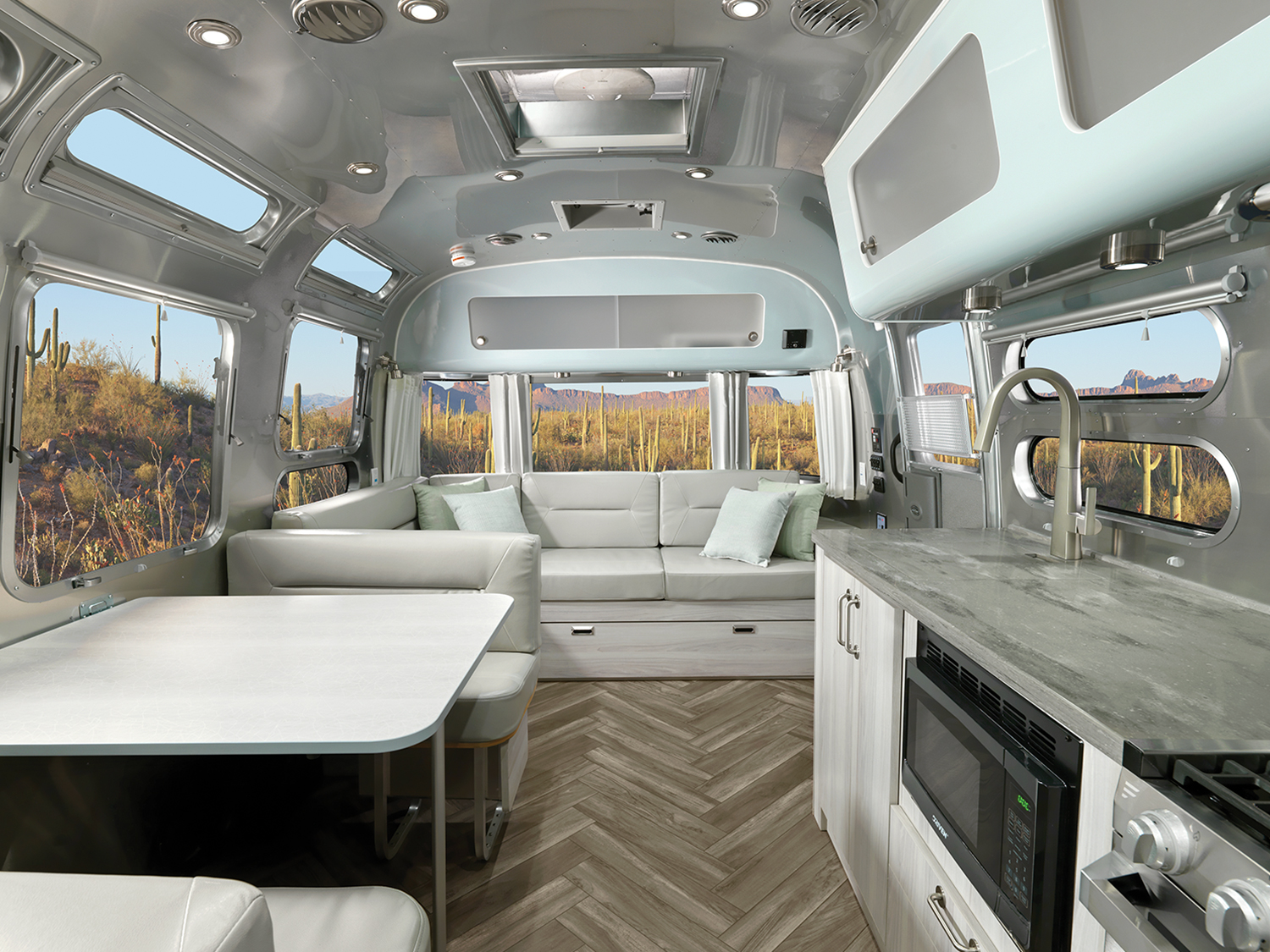 Airstream International 30RB Front Lounge