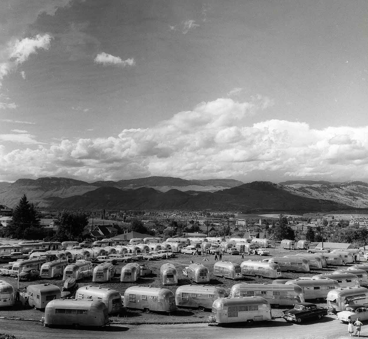 10-Interesting-Facts-Wagon-Wheel-Preview