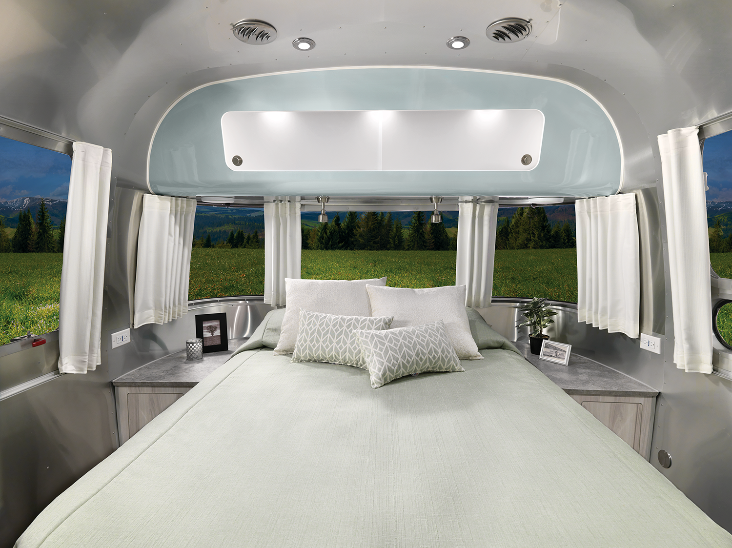Airstream 2021 International 27 Queen Interior Aqua Bedroom Night