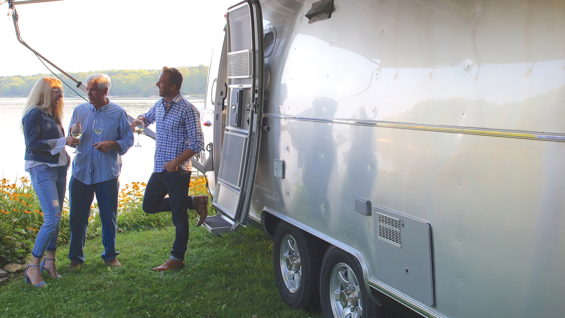 Airstream-Globetrotter-Dual-Axle-Feature