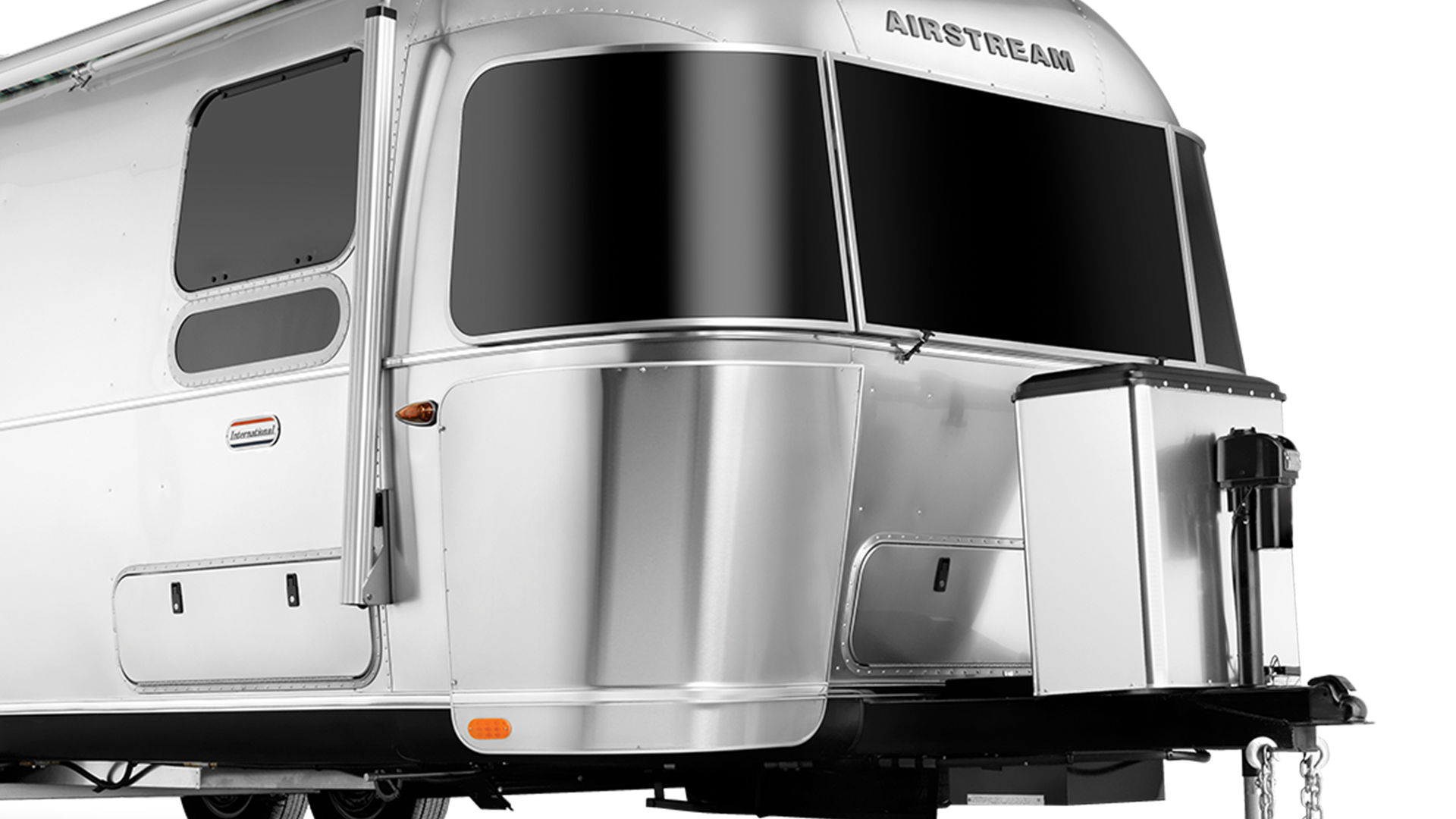 Airstream-International-Front-Exterior-Rock-Guards