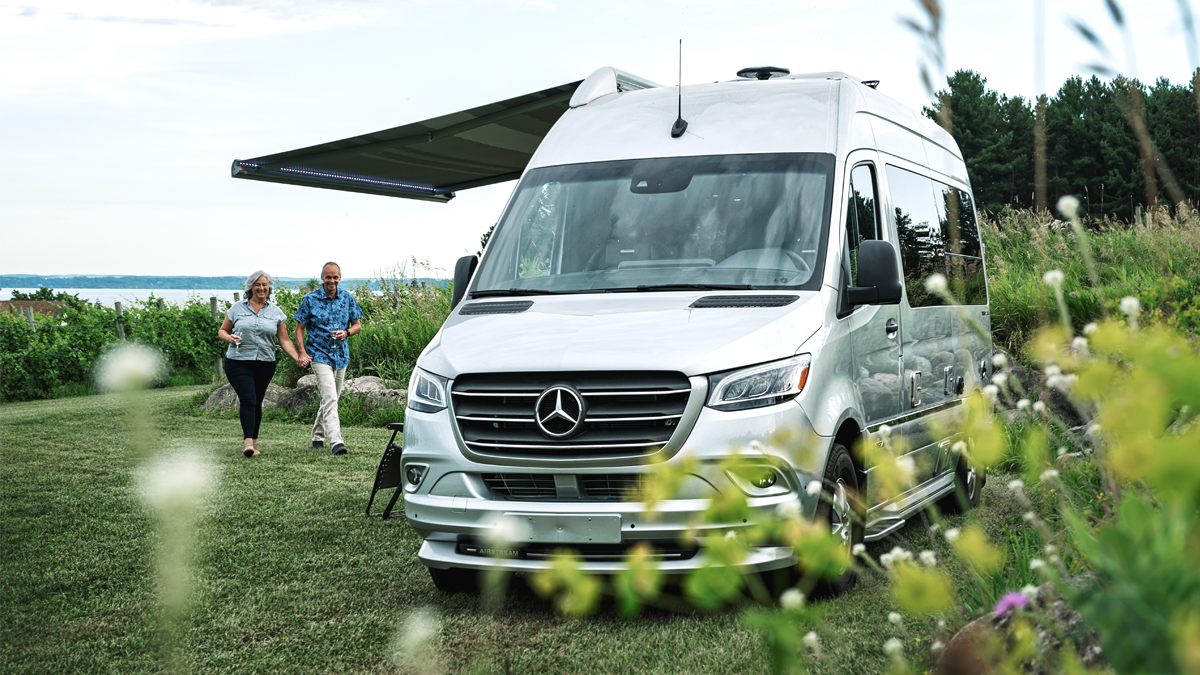 AIR-TCBlog-ReadyToEnjoyOutside-TCAwning