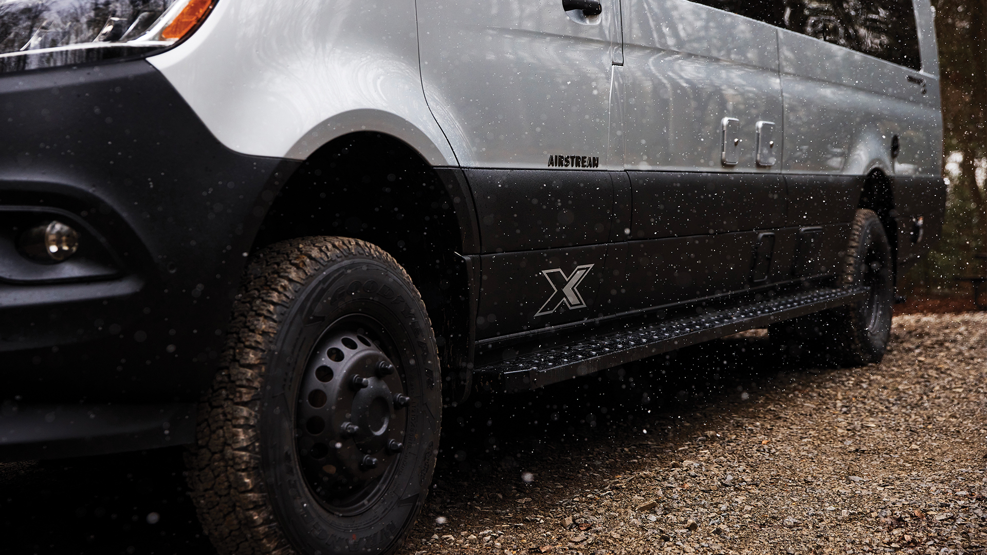 Airstream-Interstate-24X-Rugged-Features-Adventure-Van