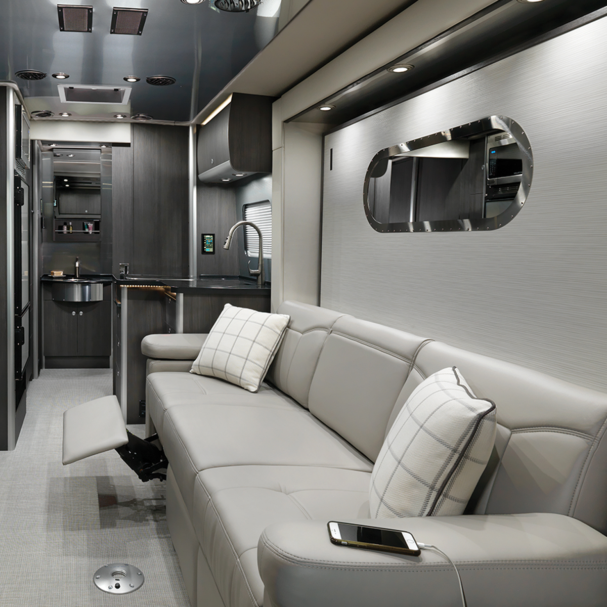 2021-Atlas-Interior-Modern-Greige-Hot-Spot-Image-Reclining-Sofa