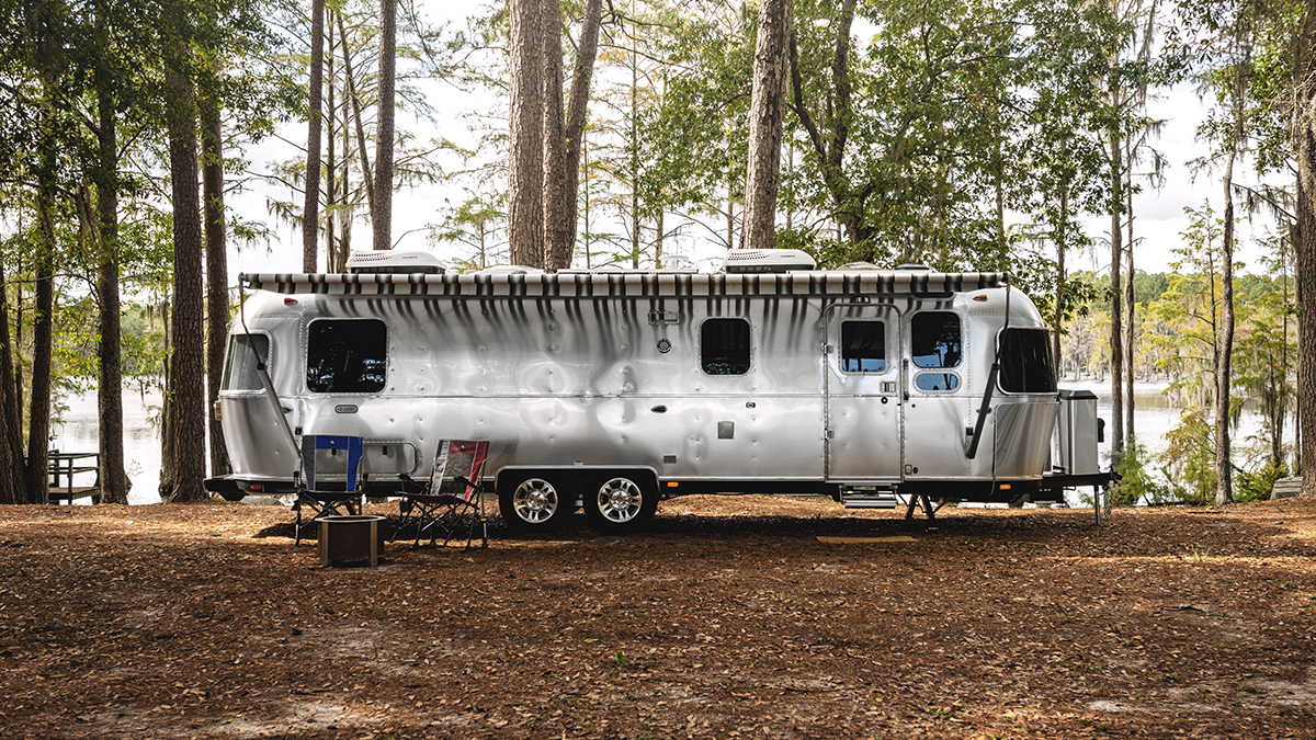 Airstream-Classic-Brochure-Download-CTA