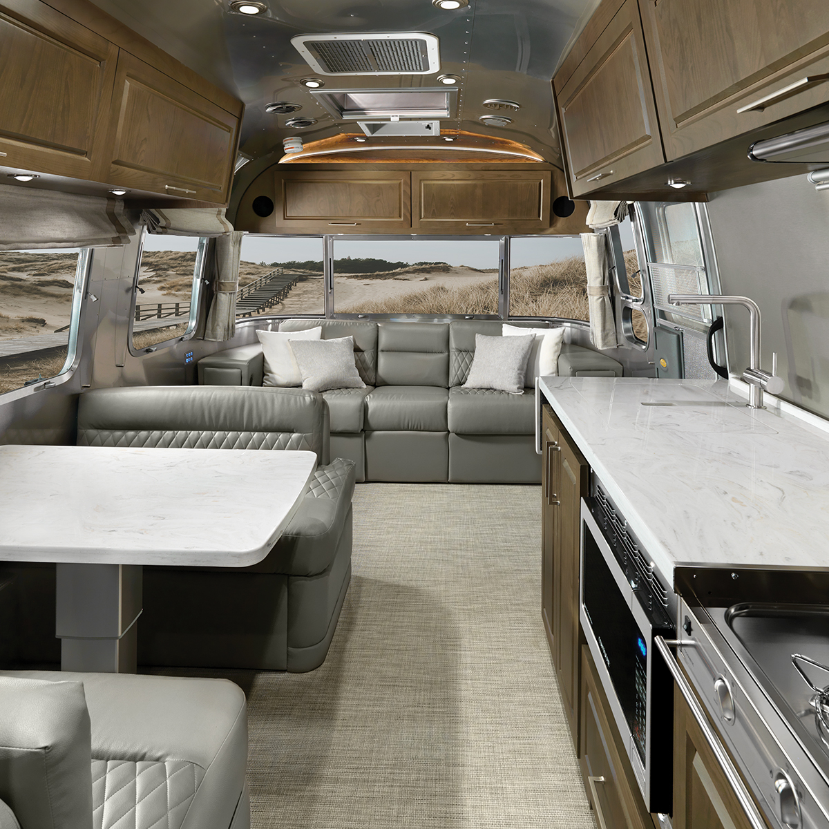 Airstream-Classic-Estate-Brown-Earl-Grey-Desktop