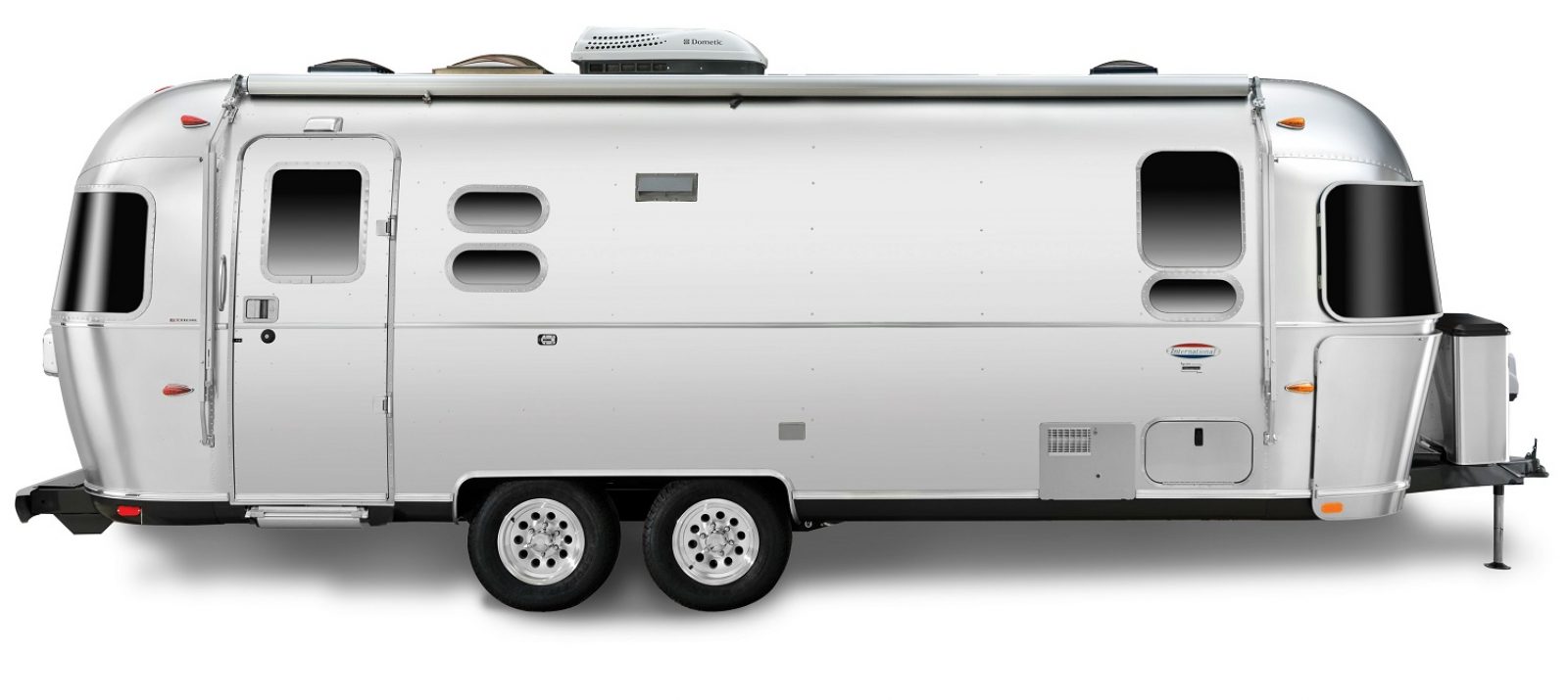 2018-25FB-International-Signature-_-Exterior-_-Profile-Curb-Side-WEB0