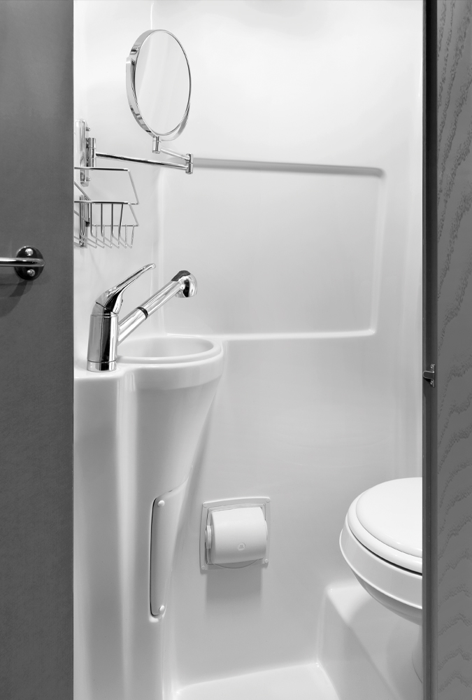 Image: AIR2121-Blog-InterstateXWalkthrough-20-Wetbath.jpg