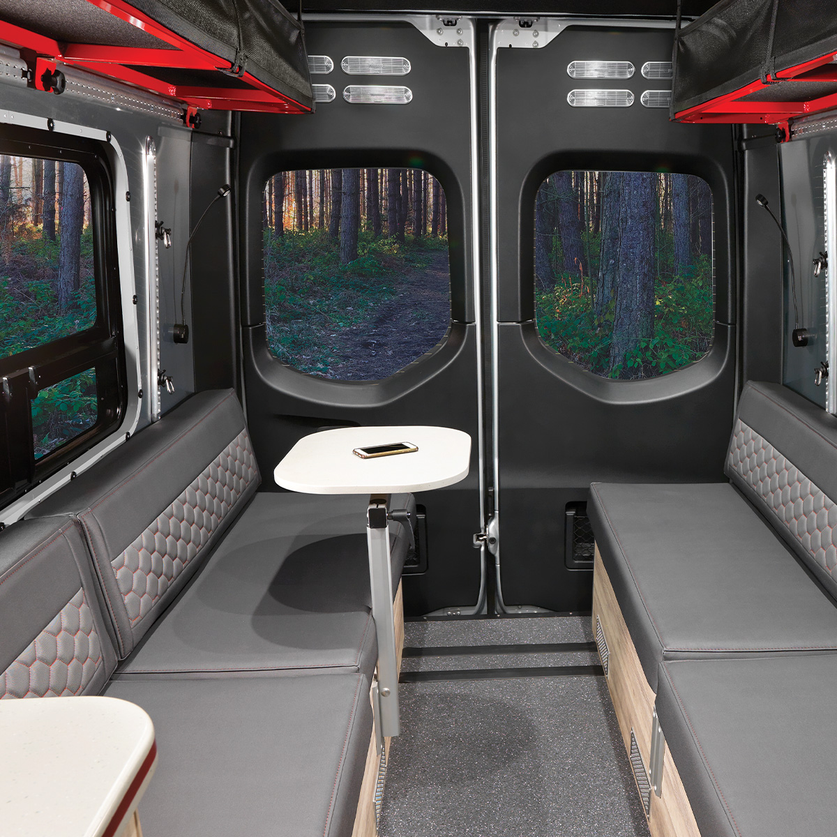 Image: AIR2121-Blog-InterstateXWalkthrough-23-TableSetup.jpg