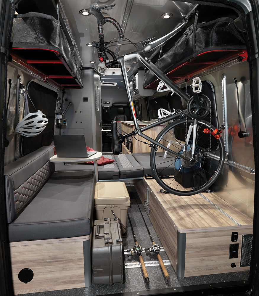 Image: AIR2121-Blog-InterstateXWalkthrough-7-B2FStorage.jpg