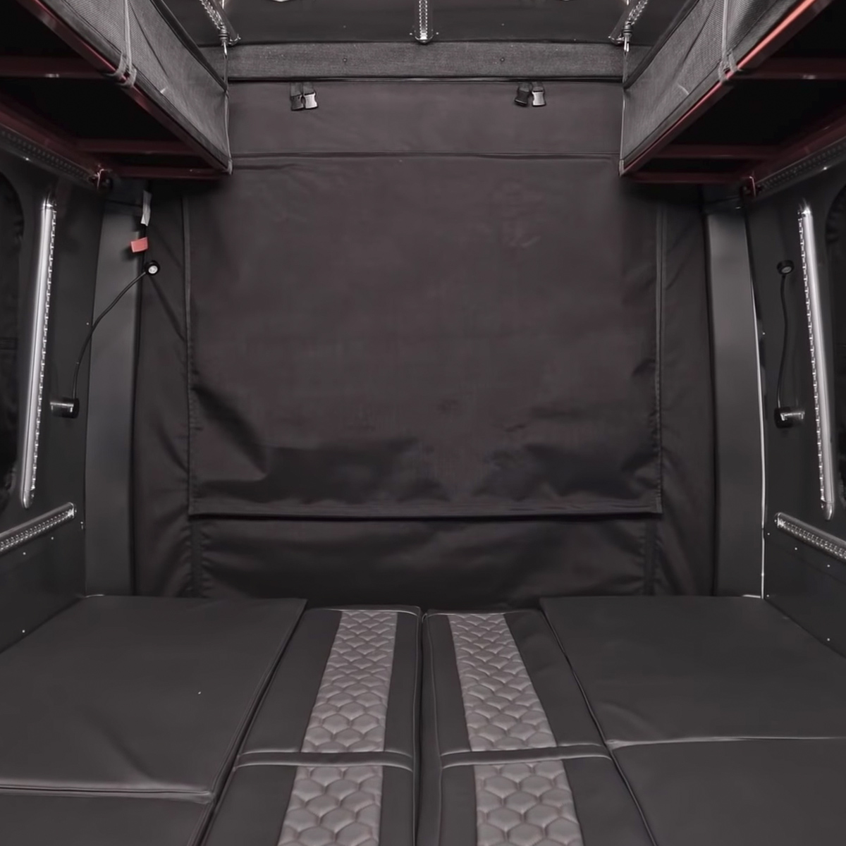 Image: AIR2121-Blog-InterstateXWalkthrough-9-RollDownScreen2.jpg